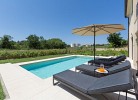 Liegefläche und privater Pool