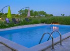 Pool am Abend mit toller Beleuchtung