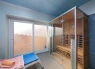 Sauna mit Ausgang zur Terrasse