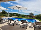 Grosser Garten mit tollem Pool