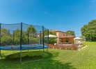 Trampolin vorhanden