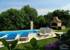 Pool, Garten und Grillplatz